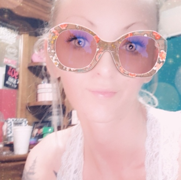 Meet your Posher, Jassy - Picture 5 of 6